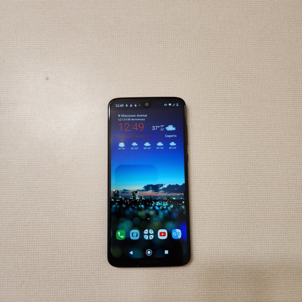 Motorola G7 64GB, UNLOCKED RAM 4GB Camera Front 8MP Rear 12MP+5MP SD Slot.